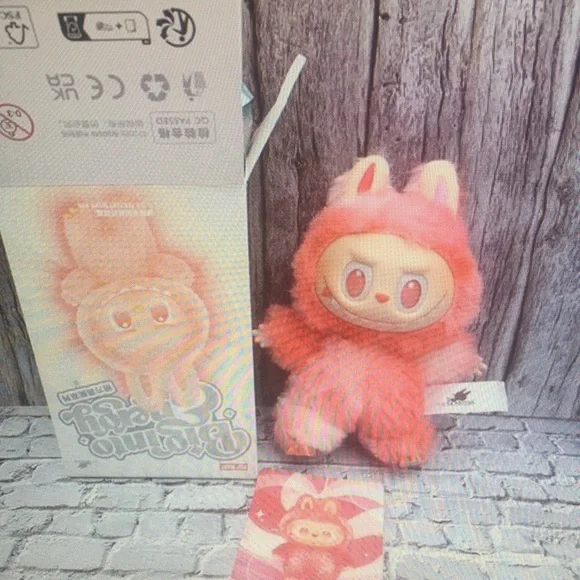 Pop Mart Big Energy Series Love Plush Toy
T - Picture 5 of 5